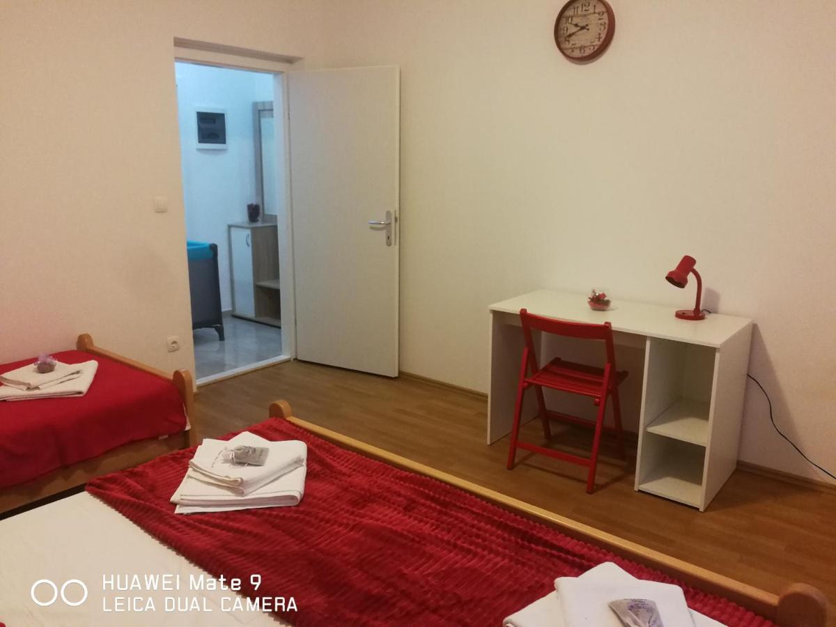 Angelina Apartman Kastela Exterior photo