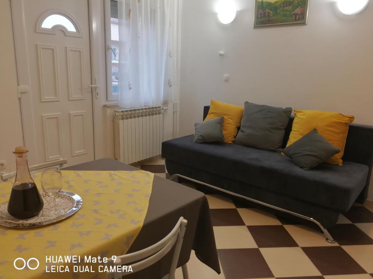Angelina Apartman Kastela Exterior photo
