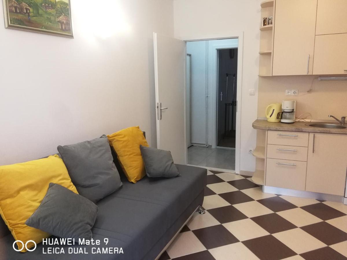 Angelina Apartman Kastela Exterior photo