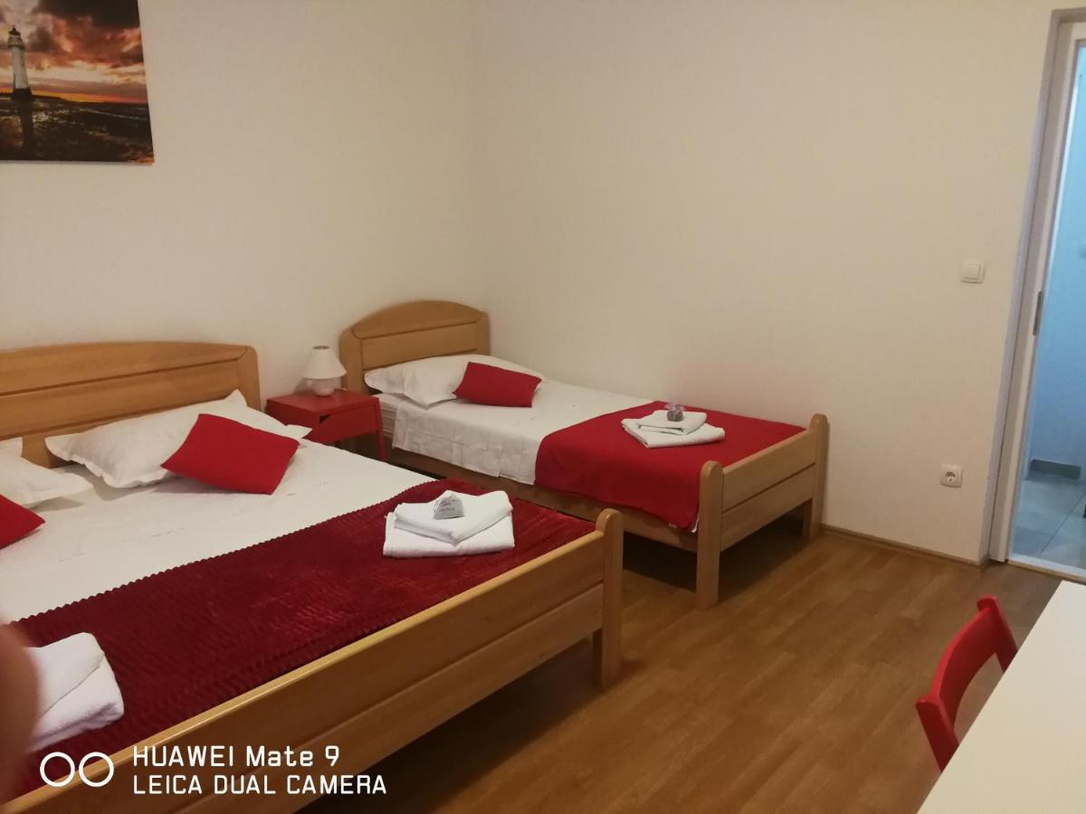 Angelina Apartman Kastela Exterior photo