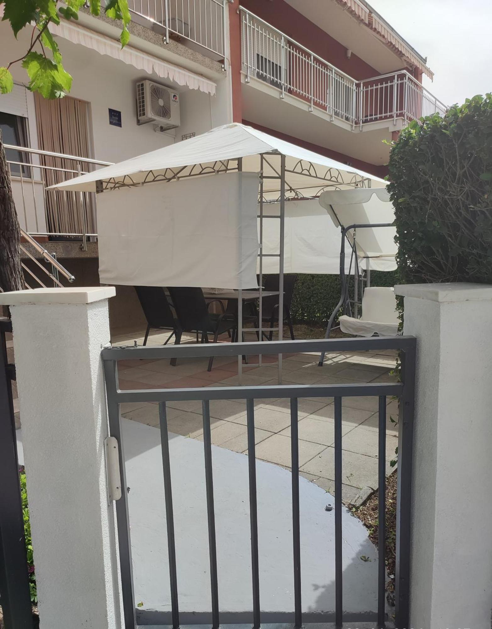 Angelina Apartman Kastela Exterior photo
