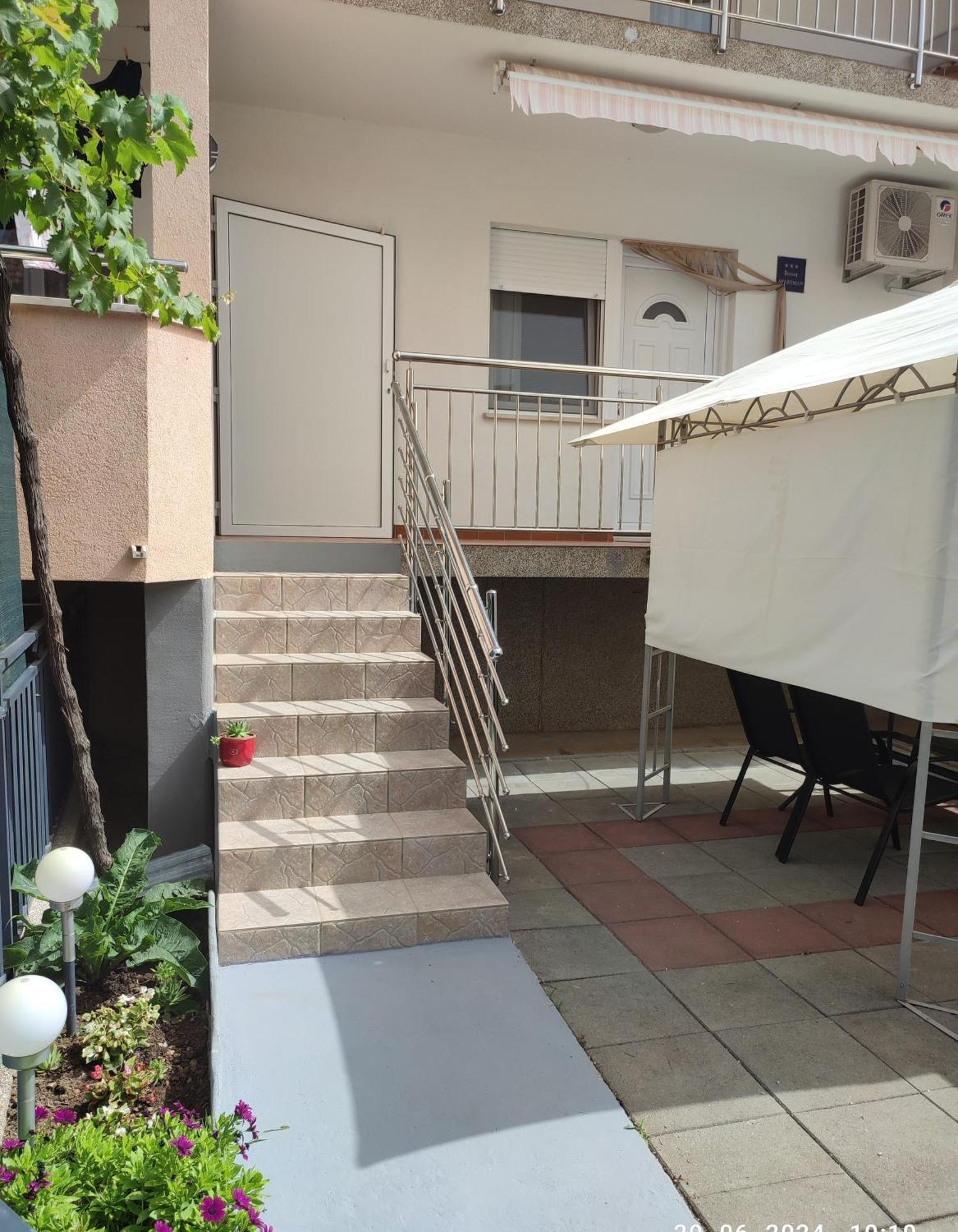 Angelina Apartman Kastela Exterior photo